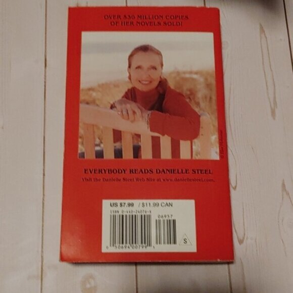 3/$13 Ransom By Danielle Steel Adult Fiction Novel Paperback Book - Picture 4 of 5
